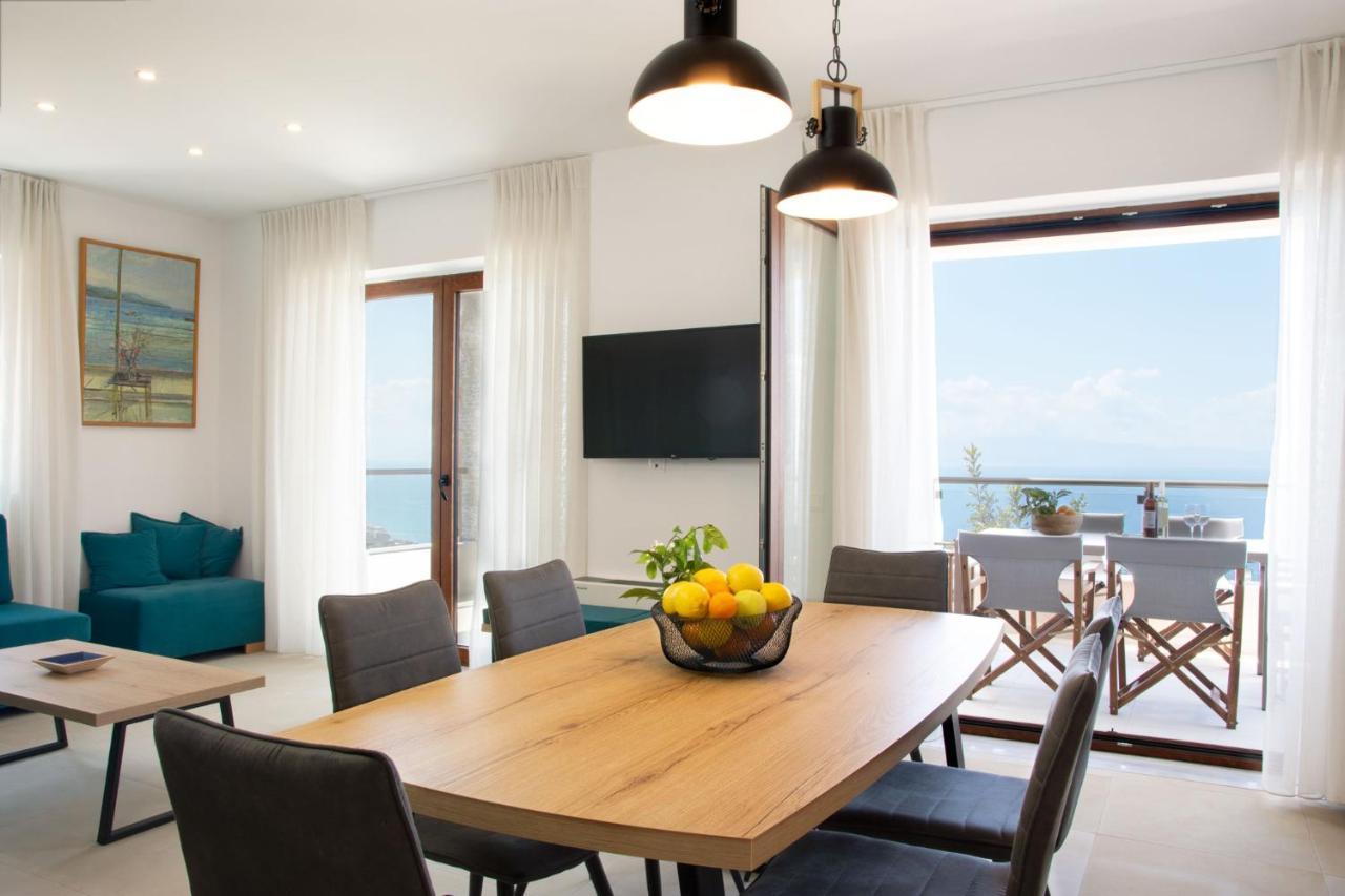 Dafni - Infinite Sea Vistas With Private Pool * Kalamata