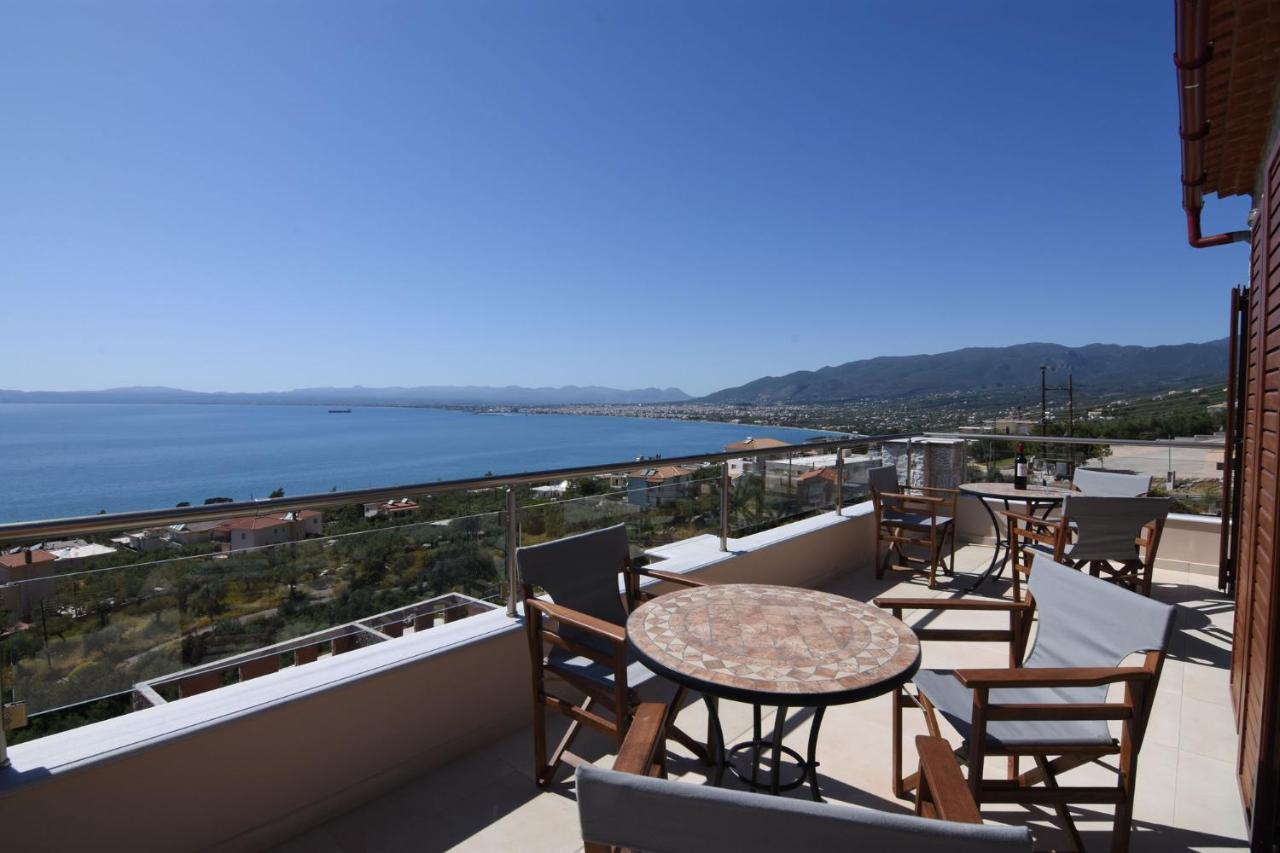 Villa Dafni - Infinite Sea Vistas With Private Pool Kalamata