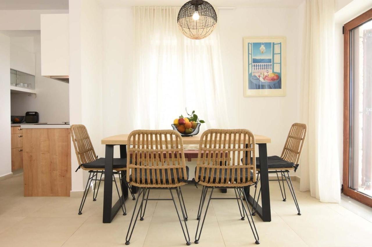 Dafni - Infinite Sea Vistas With Private Pool * Kalamata