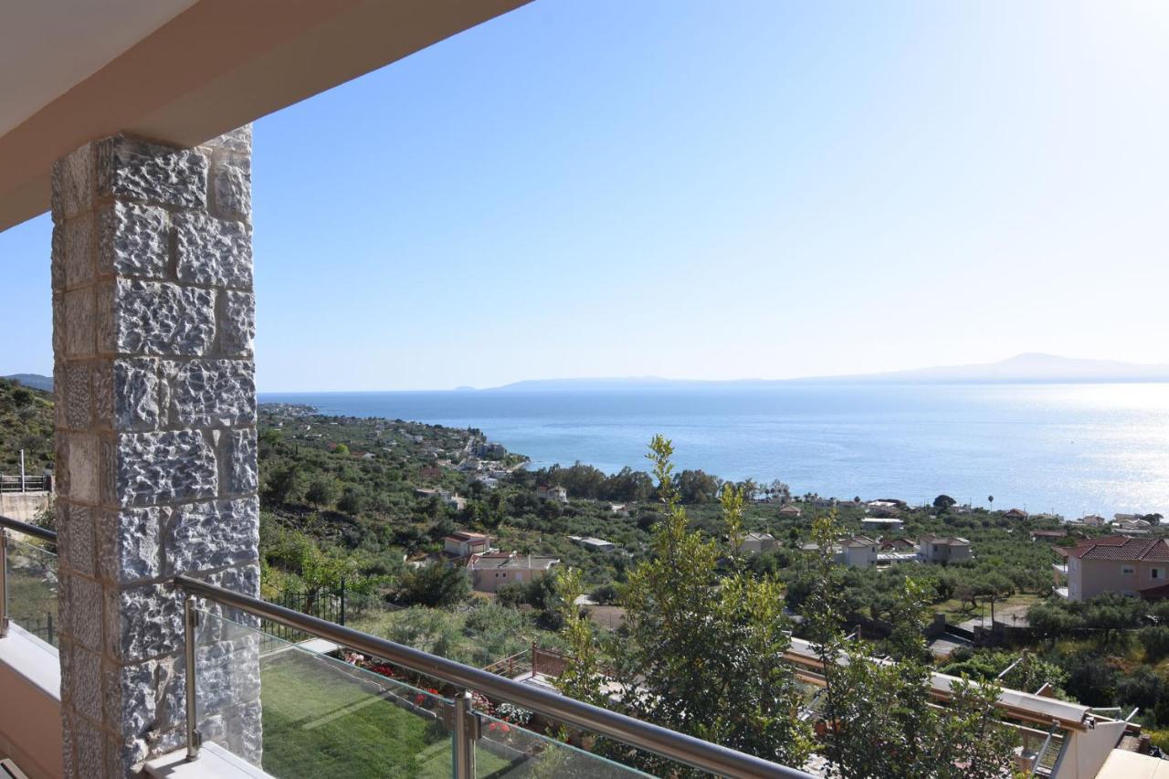Dafni - Infinite Sea Vistas With Private Pool * Kalamata