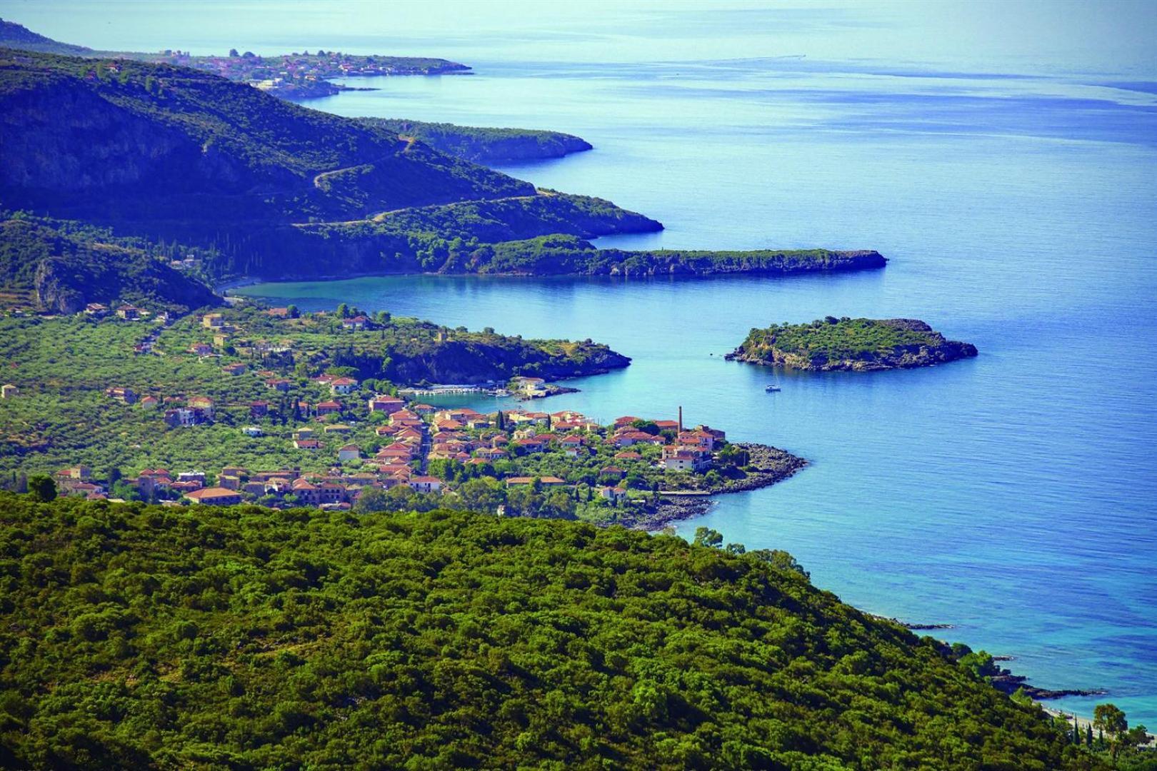 Dafni - Infinite Sea Vistas With Private Pool